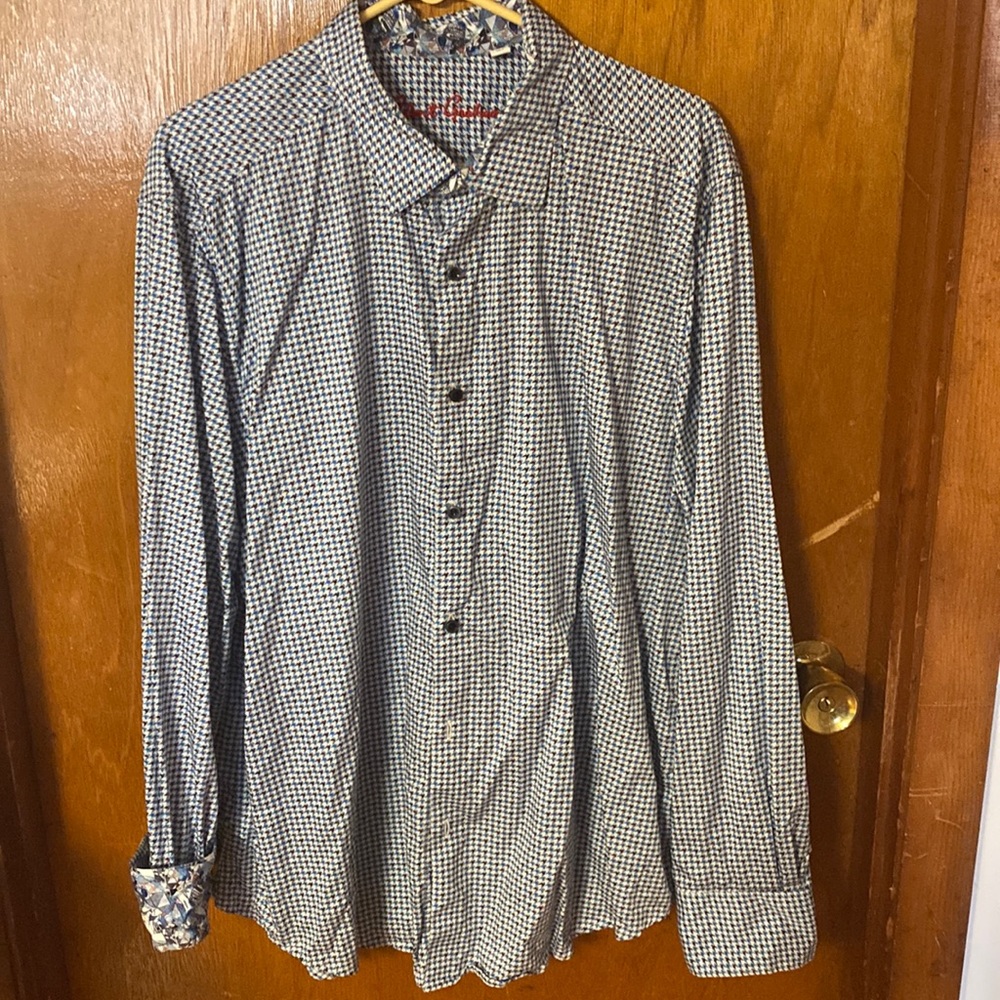 Robert Graham Casual Button Down Shirt 3XL Blue/White with Skull Motif Cuff